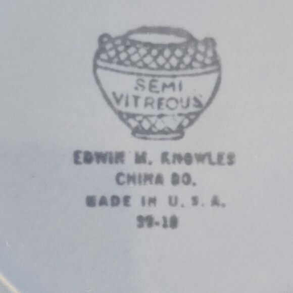 2 Edwin M Knowles Vintage Saucer Plates Pastel Blue Nice Condition See Pictures - Picture 5 of 11